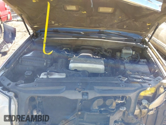 2005 Toyota 4Runner SR5 with VIN JTEBT14R050051404, listed as a IAAI auction lot 41333648 with 413,375 mi miles and . Bid and sale history available at DreamBid. Image 10.