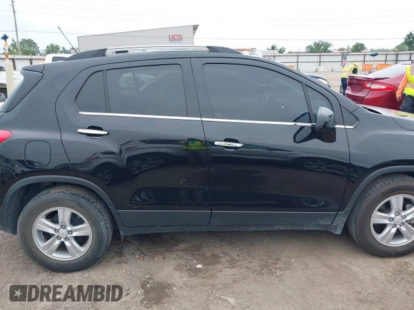 2020 Chevrolet Trax LT z VIN KL7CJLSB2LB044114, wystawiony jako IAAI lot #42476036 z przebiegiem 111 951 mil mil oraz . Historia ofert i sprzedaży dostępna na DreamBid. Obrazek 13.