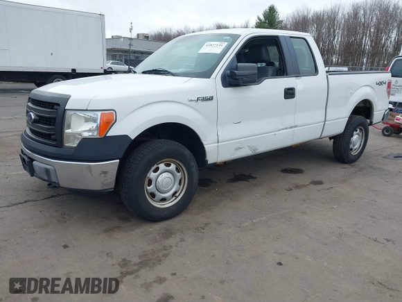 2014 Ford F-150 XL with VIN 1FTEX1EM3EFA57073, listed as a IAAI auction lot 41827139 with 178,970 mi miles and . Bid and sale history available at carsss.com. Image 19.