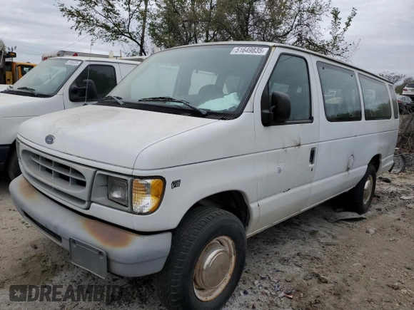 1998 Ford Econoline Wagon XL z VIN 1FBSS31L4WHB36384, wystawiony jako Copart lot #51649835 z przebiegiem 87 941 mil mil oraz Czysty tytuł • Clean title. Historia ofert i sprzedaży dostępna na DreamBid. Obrazek 1.