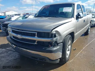 2000 Chevrolet Silverado 1500 LS with VIN 1GCEC19T9YZ220406, listed as a IAAI auction lot 41727419 with 185,131 mi miles. Bid and sale history available at carsss.com. Image 17.