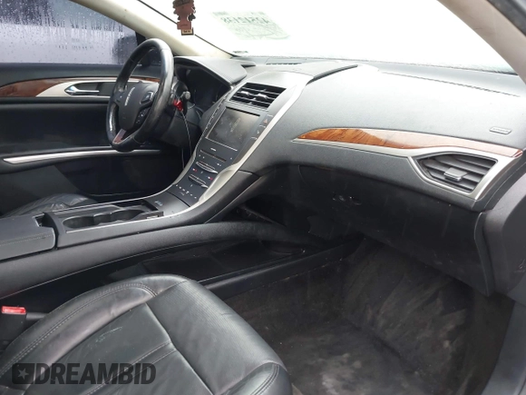 2016 Lincoln MKZ with VIN 3LN6L2G96GR631987, listed as a IAAI auction lot 42512138 with 110,978 mi miles and . Bid and sale history available at DreamBid. Image 5.