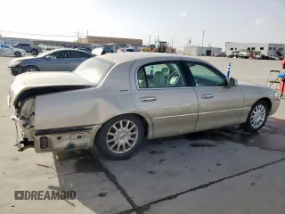 2006 Lincoln Town Car Signature z VIN 1LNHM81W16Y609693, wystawiony jako Copart lot #48370195 z przebiegiem 136 986 mil mil oraz Szkoda całkowita • Salvage title. Historia ofert i sprzedaży dostępna na DreamBid. Obrazek 3.