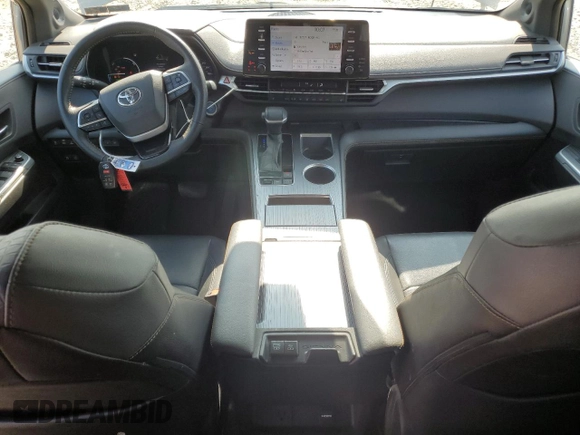 2022 Toyota Sienna XLE Woodland Edition with VIN 5TDASKFC5NS042826, listed as a Copart auction lot 68443544 with 37,948 mi miles and Salvage Title. Bid and sale history available at carsss.com. Image 8.