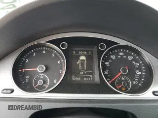 2014 Volkswagen CC Sport z VIN WVWBN7AN5EE501201, wystawiony jako Copart lot #56541045 z przebiegiem 92 765 mil mil oraz Szkoda całkowita • Salvage title. Historia ofert i sprzedaży dostępna na DreamBid. Obrazek 9.
