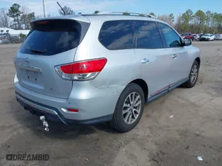 2014 Nissan Pathfinder SL with VIN 5N1AR2MNXEC664142, listed as a IAAI auction lot 41900092 with 167,618 mi miles. Bid and sale history available at carsss.com. Image 4.