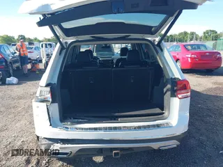 2018 Volkswagen Atlas SEL Premium with VIN 1V2NR2CA5JC571171, listed as a IAAI auction lot 42174807 with 131,690 mi miles and . Bid and sale history available at DreamBid. Image 17.