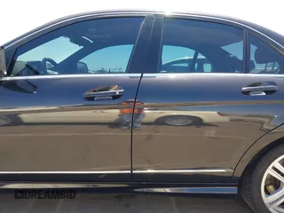 2009 Mercedes-Benz C 300 Sport with VIN WDDGF54X29R042525, listed as a IAAI auction lot 42596150 with 141,430 mi miles and . Bid and sale history available at DreamBid. Image 14.