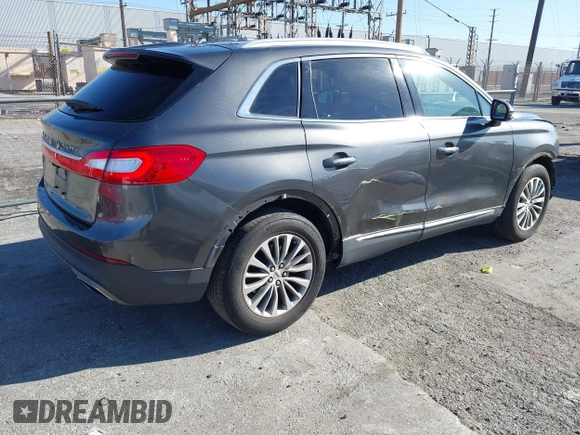 2017 Lincoln MKX Select with VIN 2LMPJ6KR9HBL37562, listed as a IAAI auction lot 41857375 with 103,678 mi miles. Bid and sale history available at carsss.com. Image 4.