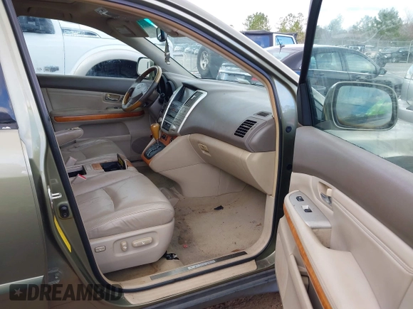 2008 Lexus RX 350 with VIN 2T2GK31U58C039319, listed as a IAAI auction lot 41652816 with 318,998 mi miles and . Bid and sale history available at DreamBid. Image 5.