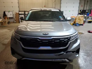 2021 Kia Seltos LX with VIN KNDEPCAA9M7153631, listed as a Copart auction lot 46124535 with 75,839 mi miles and Salvage Title. Bid and sale history available at carsss.com. Image 5.