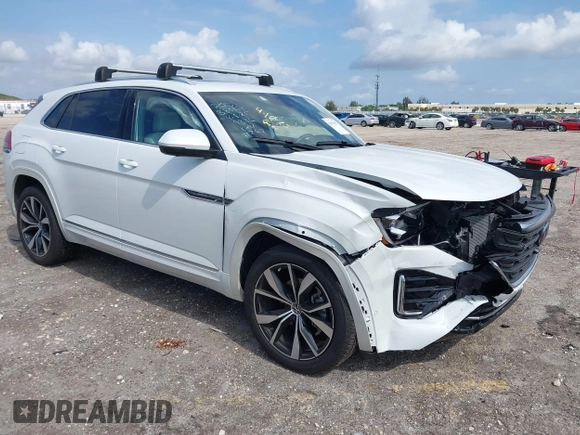 2024 Volkswagen Atlas SEL Premium R-Line с VIN 1V2FE2CA2RC229396, выставлен на аукционе IAAI как лот 42022827 с пробегом 8 691 миль миль и . История ставок и продаж доступна на DreamBid. Изображение 1.