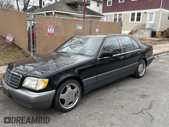1995 Mercedes-Benz S 320 with VIN WDBGA32EXSA218724, listed as a Copart auction lot 88702025 with 162,400 mi miles and Clean Title. Bid and sale history available at DreamBid. Image 2.