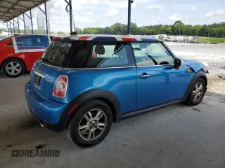 2011 MINI Hardtop with VIN WMWSU3C52BT252207, listed as a Copart auction lot 62735905 with 121,121 mi miles and Salvage title. Bid and sale history available at DreamBid. Image 3.
