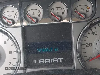 2009 Ford F-150 XL z VIN 1FTPX14V59KA00678, wystawiony jako IAAI lot #41913311 z przebiegiem 181 604 mil mil oraz . Historia ofert i sprzedaży dostępna na DreamBid. Obrazek 15.