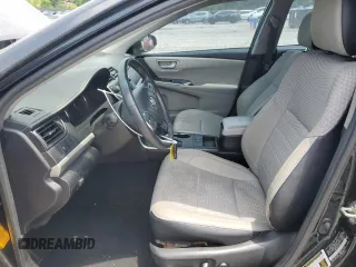 2015 Toyota Camry LE z VIN 4T1BD1FK9FU142761, wystawiony jako Copart lot #56158295 z przebiegiem 127 761 mil mil oraz Szkoda całkowita • Salvage title. Historia ofert i sprzedaży dostępna na DreamBid. Obrazek 7.