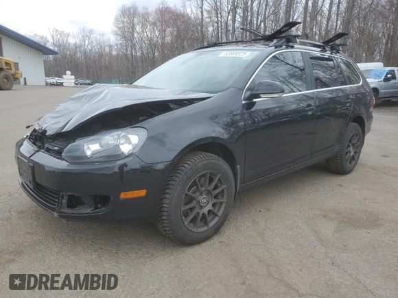 2013 Volkswagen Jetta SportWagen TDI with VIN 3VWPL7AJ4DM688557, listed as a Copart auction lot 52669325 with 138,924 mi miles and Salvage Title. Bid and sale history available at carsss.com. Image 1.