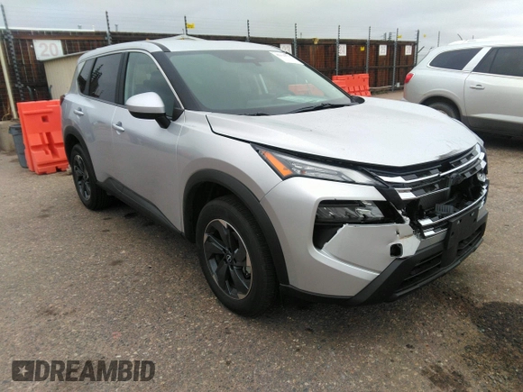 2025 Nissan Rogue SV with VIN 5N1BT3BA5SC804363, listed as a IAAI auction lot 42130775 with 6,078 mi miles. Bid and sale history available at carsss.com. Image 1.