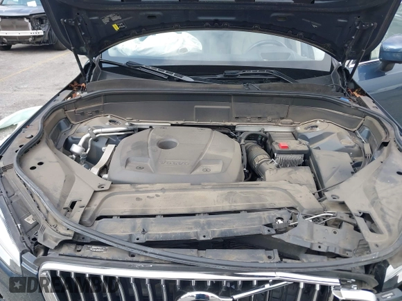 2022 Volvo XC90 Momentum with VIN YV4A22PKXN1817816, listed as a IAAI auction lot 41461524 with 48,048 mi miles. Bid and sale history available at carsss.com. Image 10.