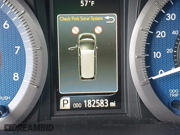 2017 Toyota Sienna XLE with VIN 5TDDZ3DC8HS186246, listed as a IAAI auction lot 41818631 with 182,583 mi miles and . Bid and sale history available at DreamBid. Image 16.