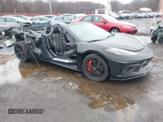 2021 Chevrolet Corvette 3LT with VIN 1G1YC3D48M5125564, listed as a IAAI auction lot 41398558 with 14,101 mi miles. Bid and sale history available at carsss.com. Image 1.
