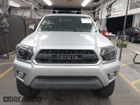 2013 Toyota Tacoma z VIN 3TMLU4EN0DM123507, wystawiony jako IAAI lot #42691592 z przebiegiem 100 894 mil mil oraz . Historia ofert i sprzedaży dostępna na DreamBid. Obrazek 12.