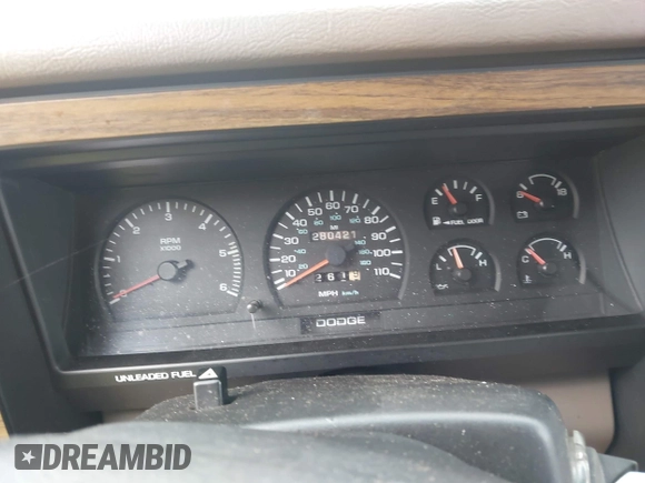1994 Dodge Dakota z VIN 1B7GL23X8RS630456, wystawiony jako IAAI lot #42477536 z przebiegiem 280 421 mil mil oraz . Historia ofert i sprzedaży dostępna na DreamBid. Obrazek 7.