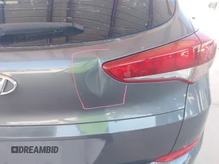 2017 Hyundai Tucson SE with VIN KM8J33A4XHU438510, listed as a IAAI auction lot 42021812 with 117,848 mi miles. Bid and sale history available at carsss.com. Image 17.