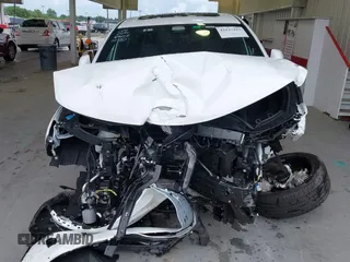 2024 VinFast VF 8 Plus с VIN RLLV1AFAXRH006563, выставлен на аукционе IAAI как лот 42237415 с пробегом 9 667 миль миль и . История ставок и продаж доступна на DreamBid. Изображение 6.