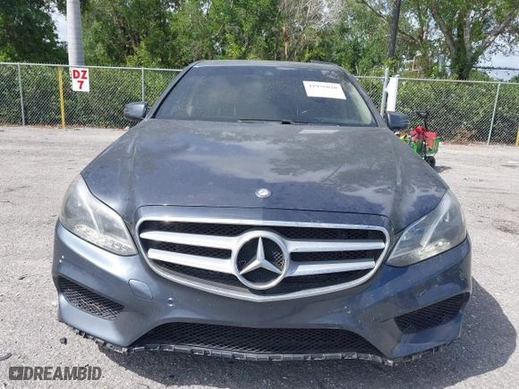 2016 Mercedes-Benz E-Class E 350 Sport with VIN WDDHF5KB7GB173418, listed as a IAAI auction lot 41956020 with 72,475 mi miles. Bid and sale history available at carsss.com. Image 13.