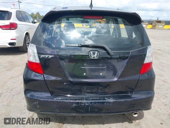2013 Honda Fit Sport с VIN JHMGE8H56DC043291, выставлен на аукционе IAAI как лот 41870050 с пробегом 115 272 миль миль и . История ставок и продаж доступна на DreamBid. Изображение 16.