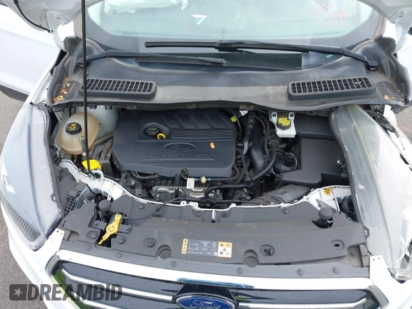 2018 Ford Escape SE with VIN 1FMCU0GD9JUA04709, listed as a IAAI auction lot 41831359 with 62,638 mi miles. Bid and sale history available at carsss.com. Image 10.