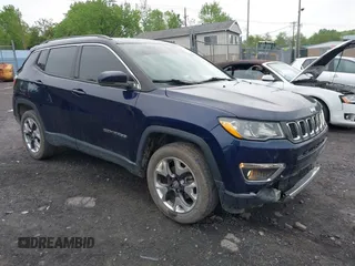 2020 Jeep Compass Limited z VIN 3C4NJDCB5LT238795, wystawiony jako IAAI lot #42236910 z przebiegiem 43 259 mil mil oraz . Historia ofert i sprzedaży dostępna na DreamBid. Obrazek 1.