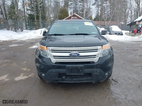 2014 Ford Explorer XLT with VIN 1FM5K8D85EGA00634, listed as a IAAI auction lot 41625396 with 190,926 mi miles. Bid and sale history available at carsss.com. Image 13.