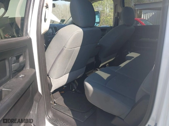 2018 Ram 2500 Tradesman with VIN 3C6UR5HL8JG192520, listed as a IAAI auction lot 41609852 with 255,003 mi miles. Bid and sale history available at carsss.com. Image 8.