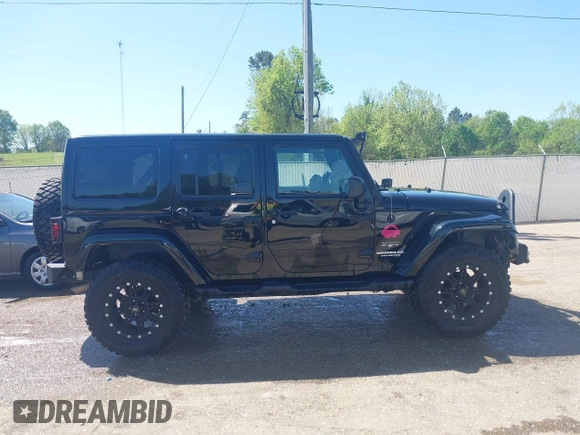 2017 Jeep Wrangler Unlimited Sahara with VIN 1C4BJWEG4HL637482, listed as a IAAI auction lot 41951349 with 76,030 mi miles. Bid and sale history available at carsss.com. Image 13.
