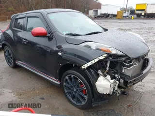 2014 Nissan Juke S with VIN JN8AF5MV7ET362861, listed as a IAAI auction lot 41832662 with 151,943 mi miles. Bid and sale history available at carsss.com. Image 1.