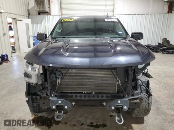2022 Chevrolet Silverado 1500 RST with VIN 1GCUDEED6NZ611636, listed as a Copart auction lot 53494955 with 29,948 mi miles and Clean Title. Bid and sale history available at DreamBid. Image 5.