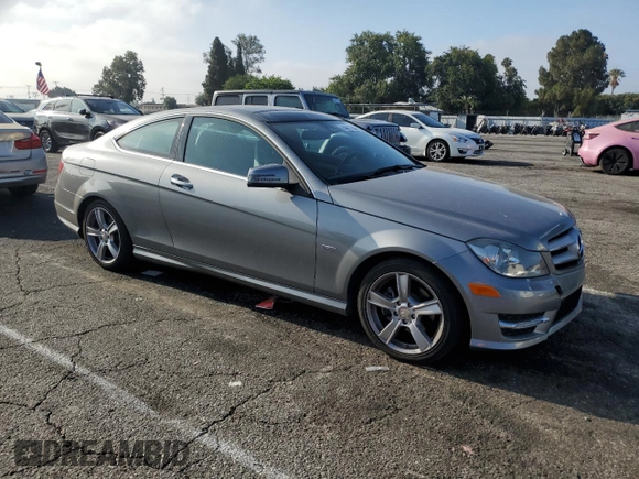 2012 Mercedes-Benz C 250 с VIN WDDGJ4HBXCF782520, выставлен на аукционе Copart как лот 64447245 с пробегом 99 742 миль миль и Списание • Salvage title. История ставок и продаж доступна на DreamBid. Изображение 4.
