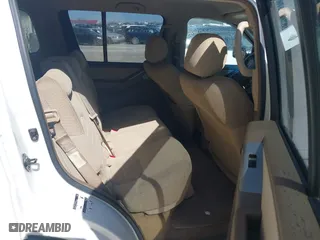 2006 Nissan Pathfinder SE with VIN 5N1AR18U16C600830, listed as a IAAI auction lot 41639635 with 252,214 mi miles. Bid and sale history available at carsss.com. Image 8.
