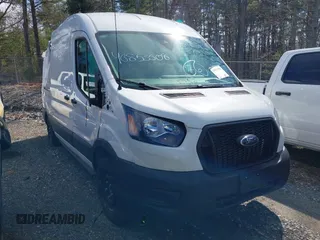 2024 Ford Transit Cargo z VIN 1FTBW9C87RKA08188, wystawiony jako IAAI lot #40853508 z przebiegiem 7 449 mil mil oraz . Historia ofert i sprzedaży dostępna na DreamBid. Obrazek 1.