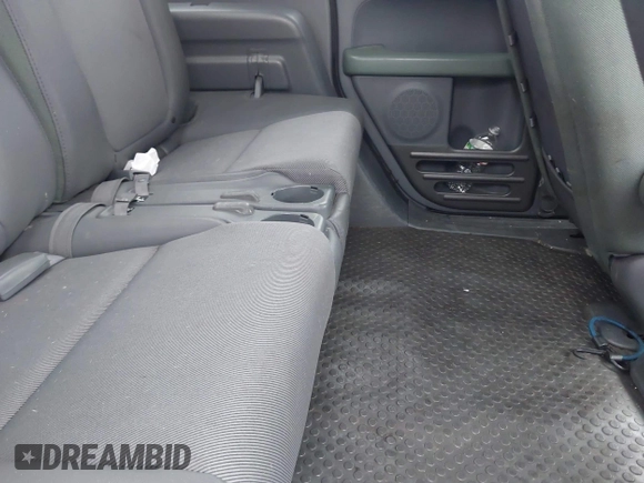 2004 Honda Element EX with VIN 5J6YH28584L002925, listed as a IAAI auction lot 42025715 with 176,249 mi miles and . Bid and sale history available at DreamBid. Image 8.