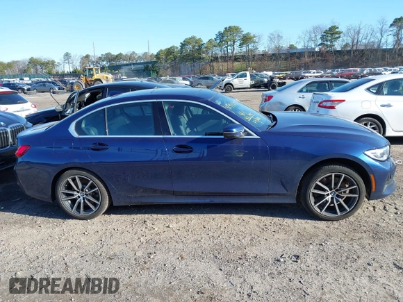 2020 BMW 3 Series 330i xDrive with VIN 3MW5R7J00L8B32413, listed as a IAAI auction lot 41940191 with 46,406 mi miles. Bid and sale history available at carsss.com. Image 13.