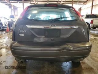 2002 Ford Focus ZX5 z VIN 3FAFP37352R180981, wystawiony jako Copart lot #55856125 z przebiegiem 59 785 mil mil oraz Szkoda całkowita • Salvage title. Historia ofert i sprzedaży dostępna na DreamBid. Obrazek 6.