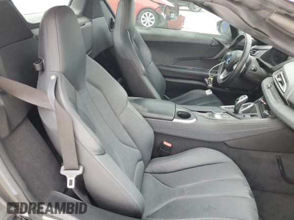 2019 BMW i8 z VIN WBY2Z6C50KVB83206, wystawiony jako Copart lot #81693973 z przebiegiem 25 712 mil mil oraz . Historia ofert i sprzedaży dostępna na DreamBid. Obrazek 10.