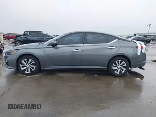 2022 Nissan Altima 2.5 S with VIN 1N4BL4BV9NN314777, listed as a IAAI auction lot 41541506 with 17,398 mi miles. Bid and sale history available at carsss.com. Image 14.