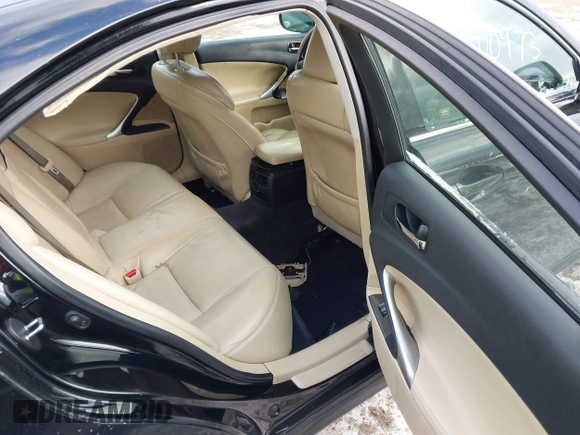 2008 Lexus IS 250 z VIN JTHCK262485025024, wystawiony jako IAAI lot #41000973 z przebiegiem 310 503 mil mil oraz . Historia ofert i sprzedaży dostępna na DreamBid. Obrazek 8.