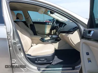 2015 Kia Cadenza Premium z VIN KNALN4D73F5173890, wystawiony jako IAAI lot #41829856 z przebiegiem 96 812 mil mil oraz . Historia ofert i sprzedaży dostępna na DreamBid. Obrazek 5.