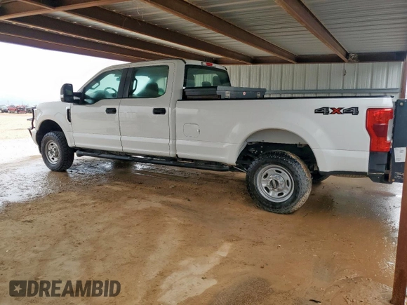 2019 Ford F-250 XL with VIN 1FT7W2B66KEE84885, listed as a Copart auction lot 62522495 with 155,299 mi miles and Clean title. Bid and sale history available at DreamBid. Image 2.