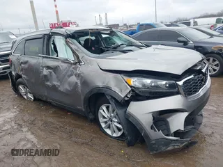 2019 Kia Sorento LX z VIN 5XYPGDA33KG537484, wystawiony jako IAAI lot #41441778 z przebiegiem 99 170 mil mil oraz . Historia ofert i sprzedaży dostępna na DreamBid. Obrazek 17.